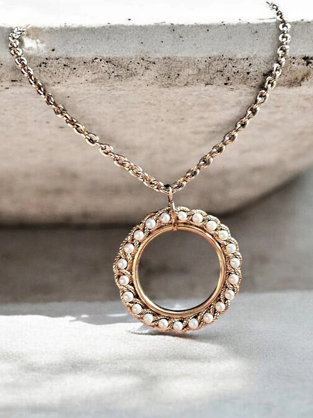 Vintage Gold Seed Pearl Open Circle Pendant Necklace